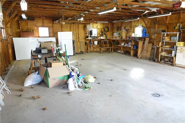 $189,900 | 1622 Branchton Road, Hilliards, PA 16040