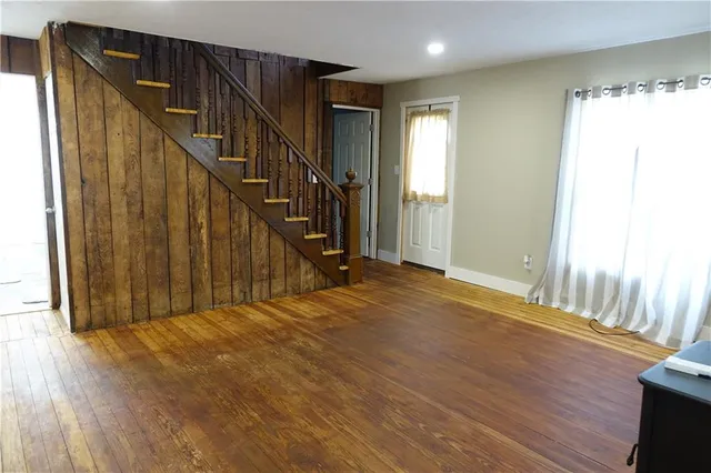 $189,900 | 1622 Branchton Road, Hilliards, PA 16040