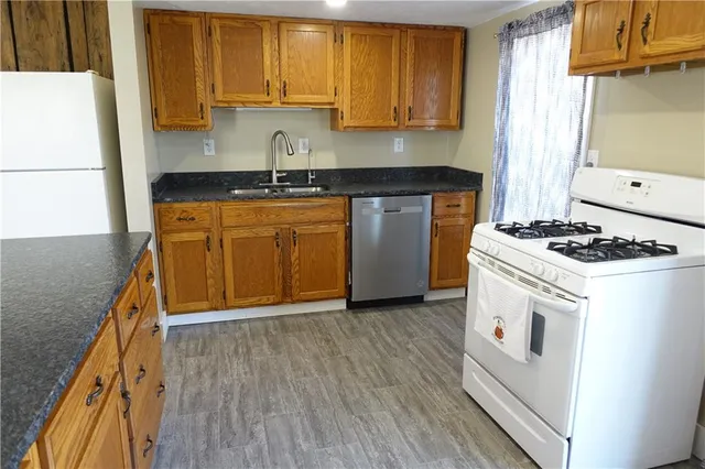 $189,900 | 1622 Branchton Road, Hilliards, PA 16040