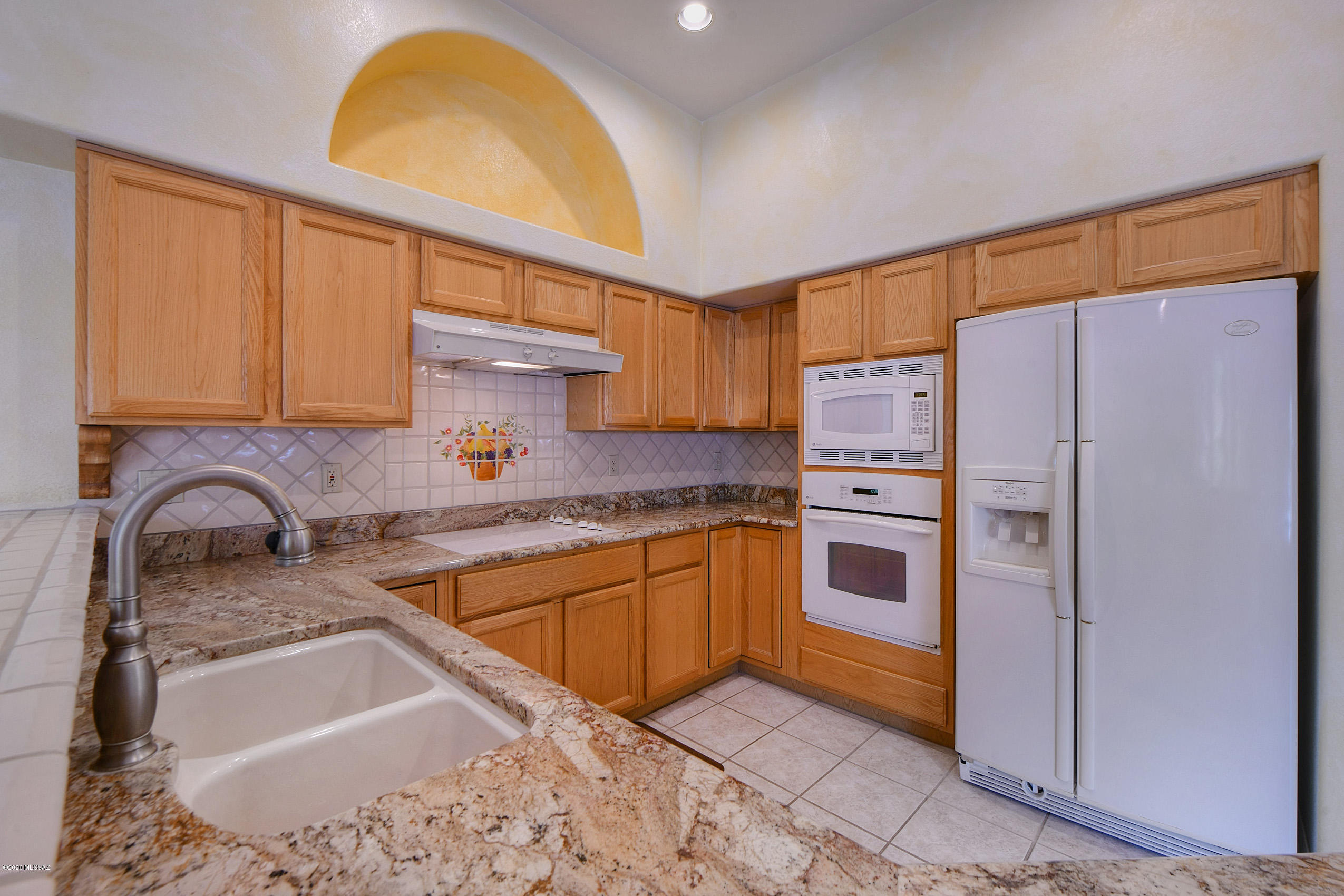 12531 North Forest Lake Way Oro Valley, AZ 85755 - Photo 5 of 31