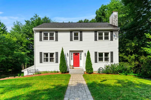 $700,000 | 57 Mid. Dunstable Road, Nashua, NH 03062