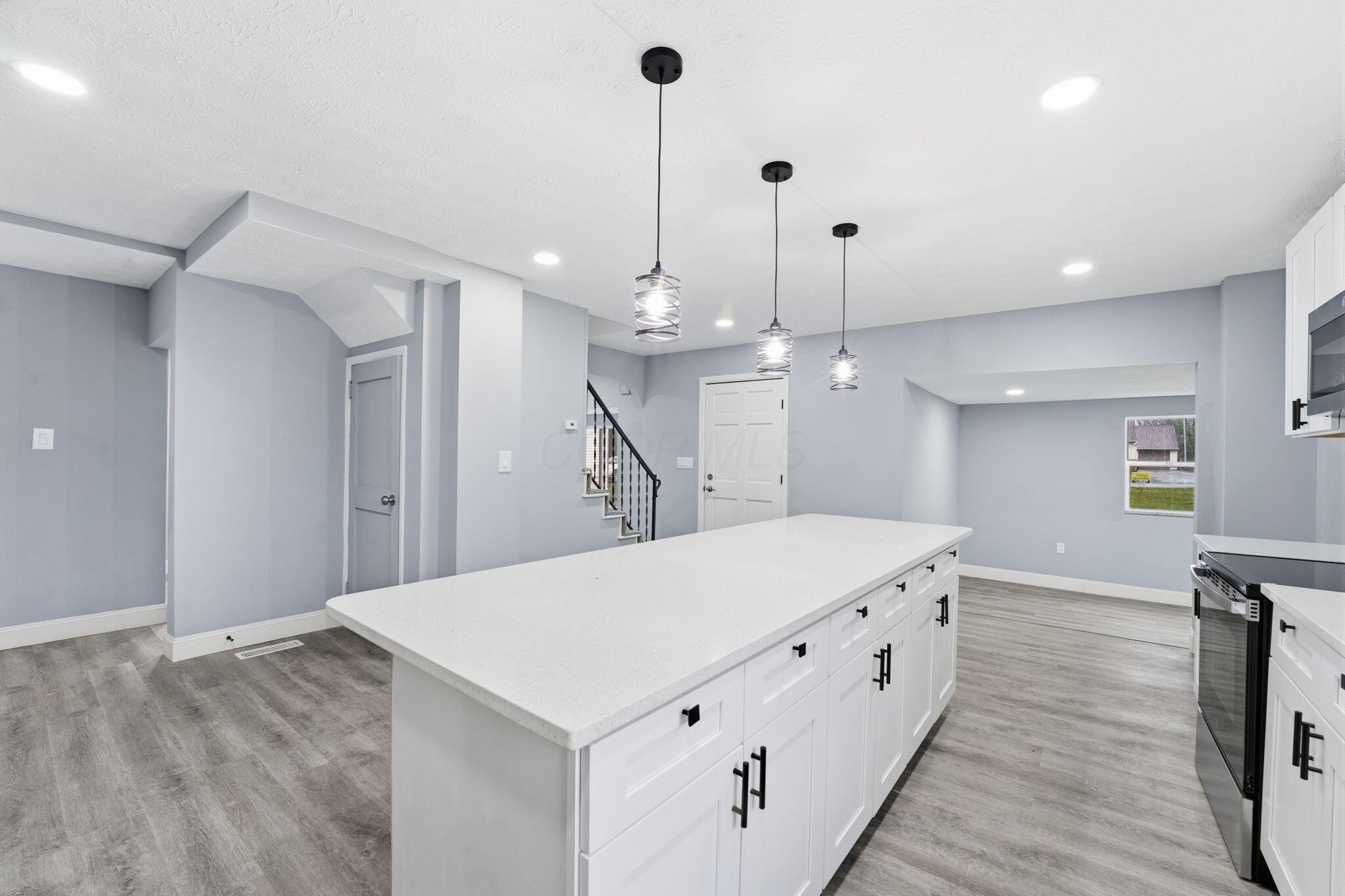 135 Rumsey Road Columbus, OH 43207 - Photo 6 of 57 11-web-or-mls-135-rumsey-rd