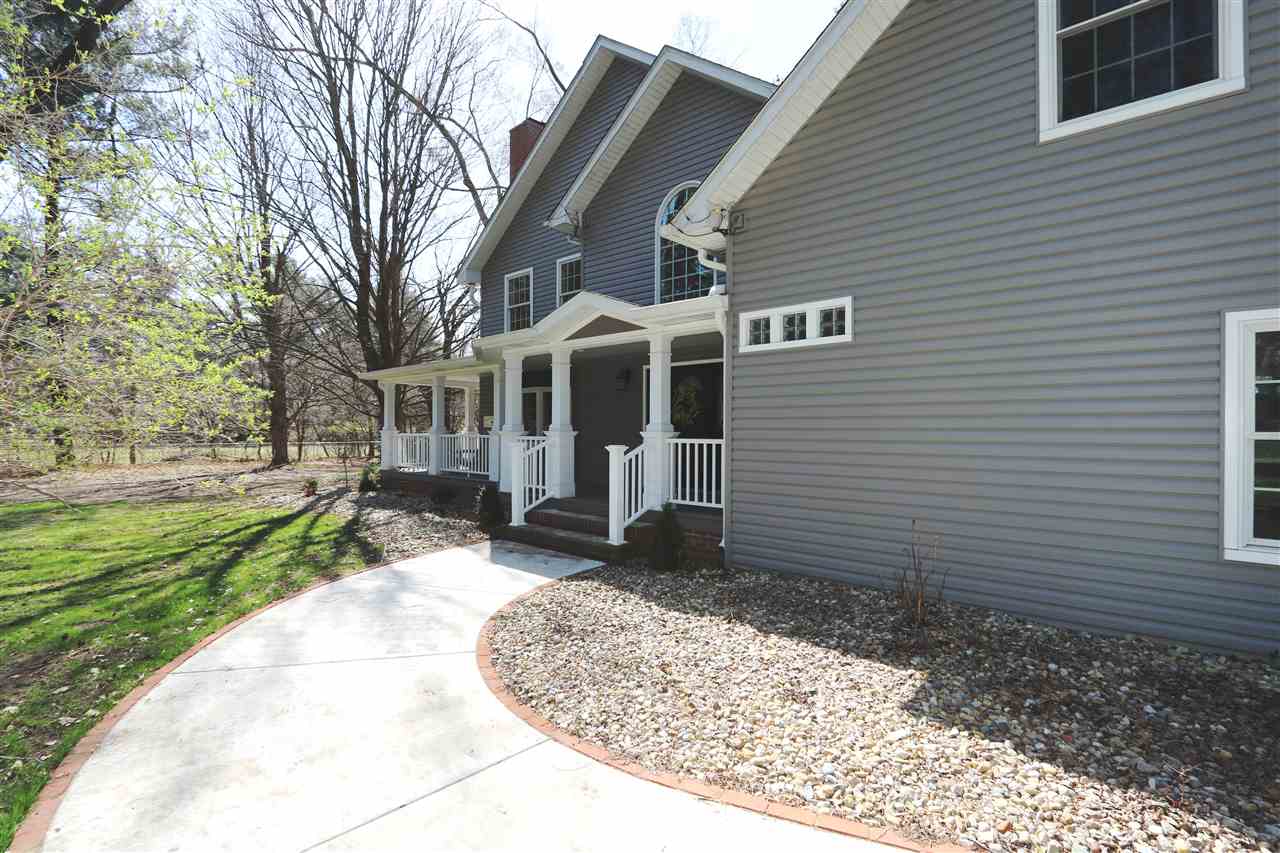 23424 Adams Road South Bend, IN 46628 - Photo 2 of 36