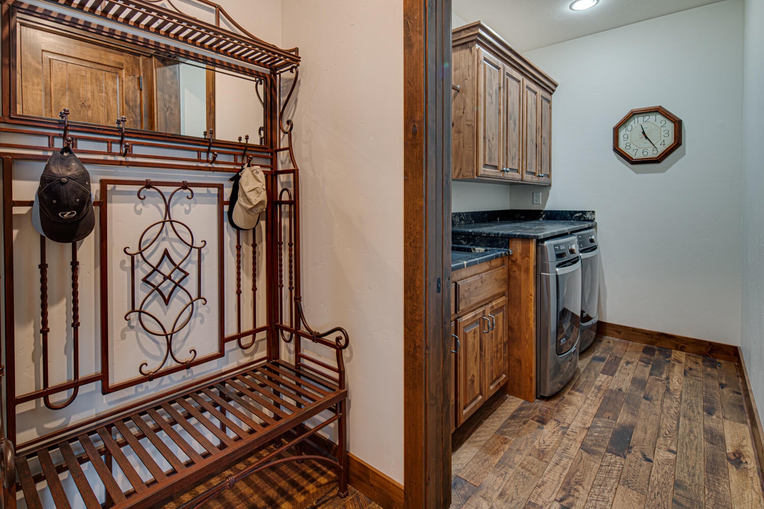 854 Highland View Loop Redmond, OR 97756 - Photo 48 of 65 854-126