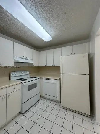 an empty room with a empty space