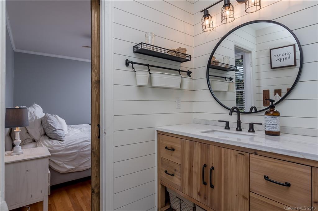 6633 Old Reid Road, Unit 9 Charlotte, NC 28210 - Photo 19 of 32 Gallery Image 19