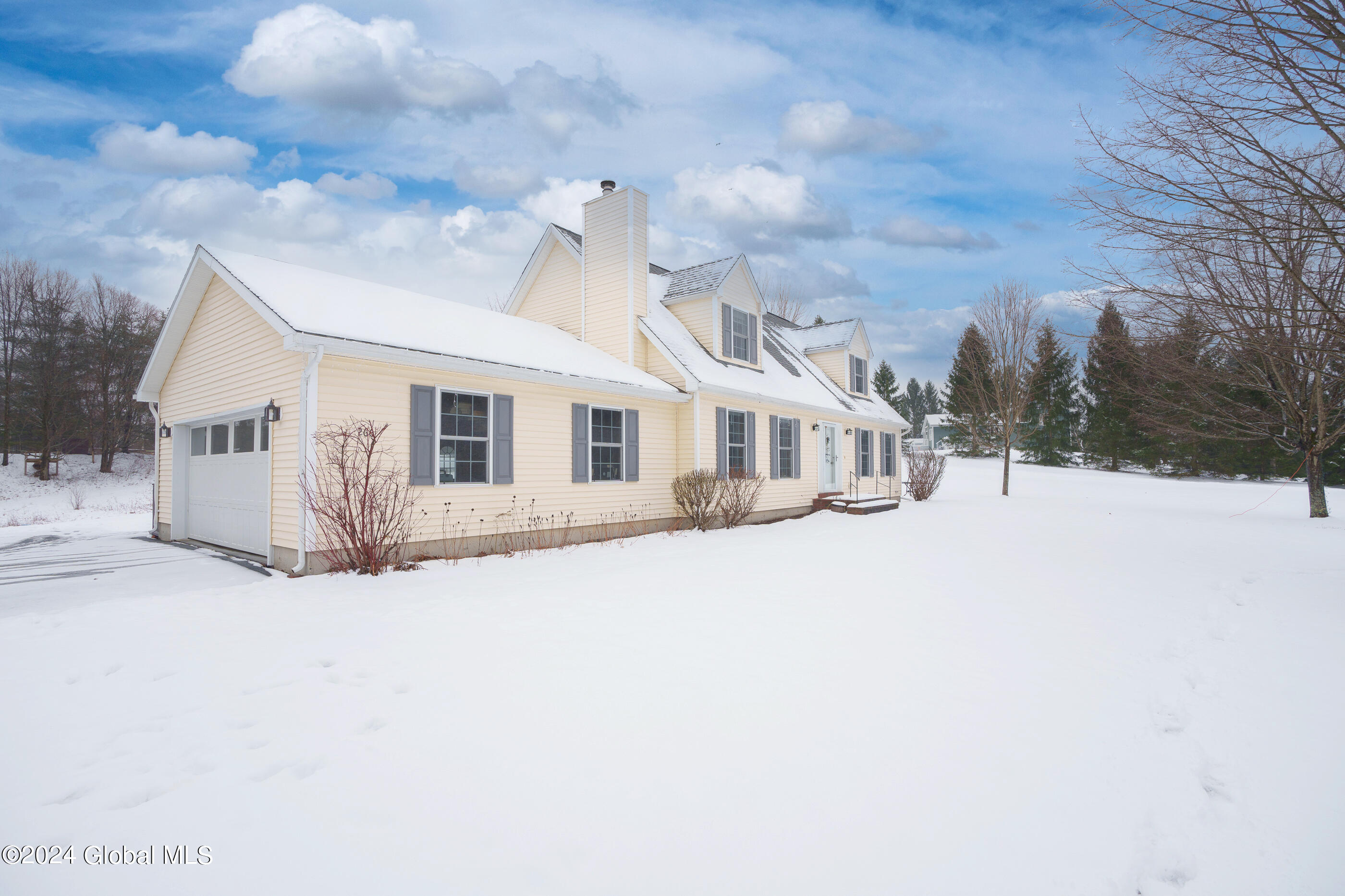 266 Rabie Road Averill Park, NY 12018 - Photo 6 of 69 004-266-Rabi-Rd
