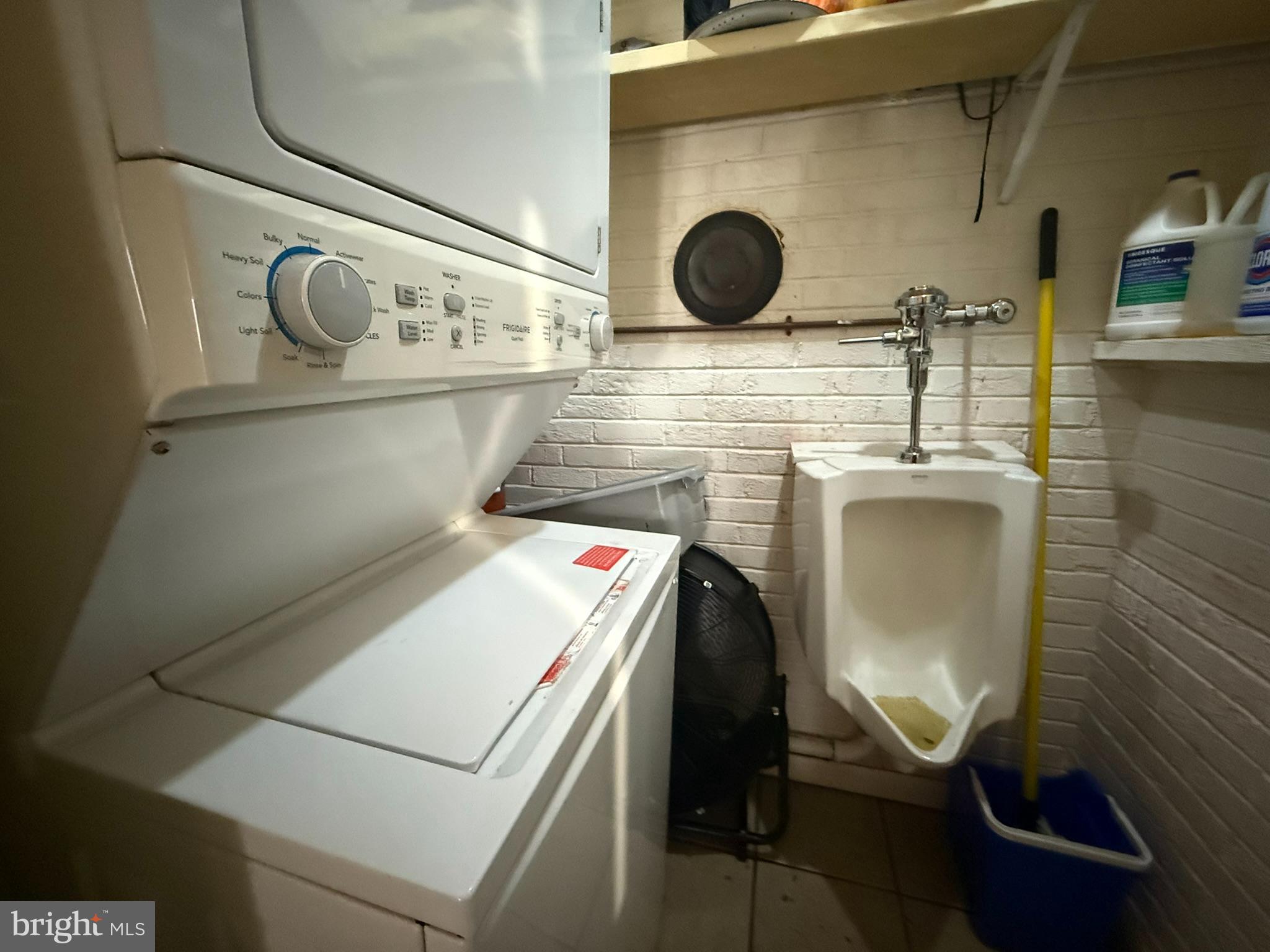 429 Pine Street Steelton, PA 17113 - Photo 7 of 25 a utility room with dryer and washer