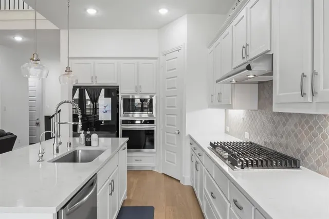 $2,990 | 1255 Sumner Street, Aubrey, TX 76227