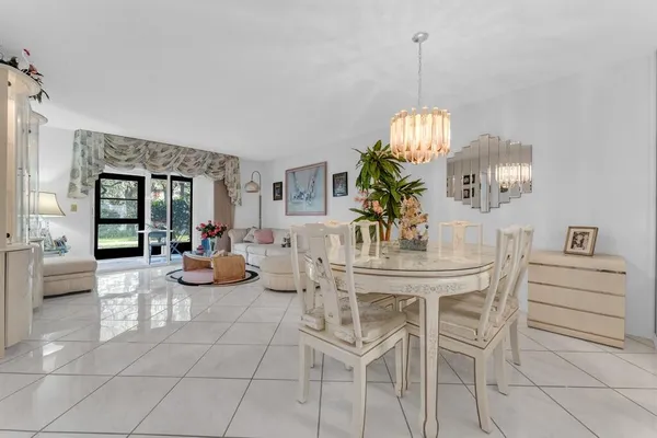 $144,000 | 7301 Amberly Lane, Unit 101, Delray Beach, FL 33446