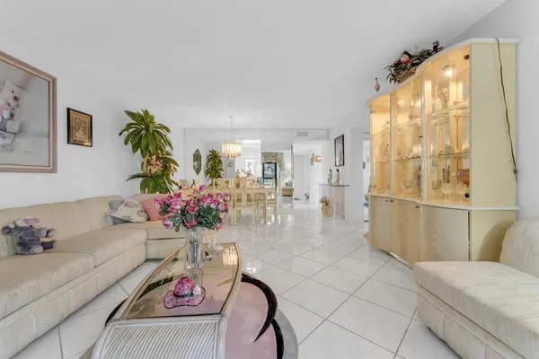 $144,000 | 7301 Amberly Lane, Unit 101, Delray Beach, FL 33446