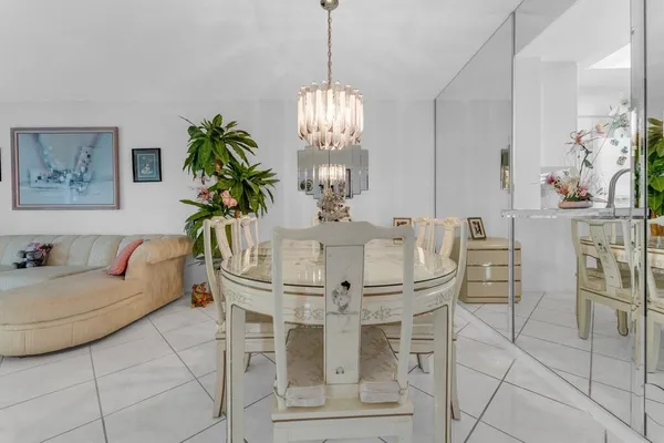 $144,000 | 7301 Amberly Lane, Unit 101, Delray Beach, FL 33446