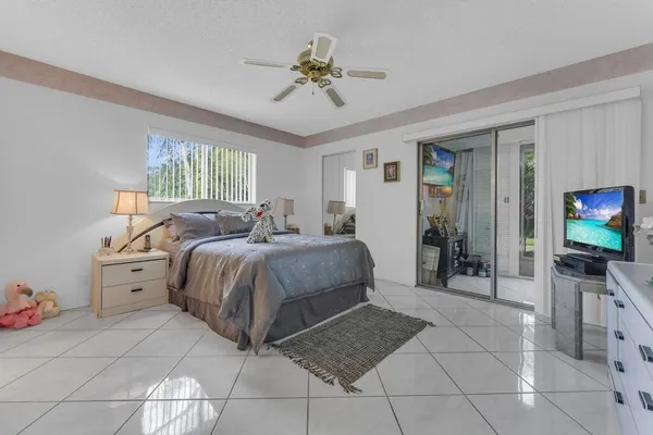 $144,000 | 7301 Amberly Lane, Unit 101, Delray Beach, FL 33446