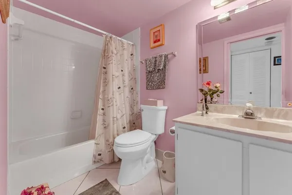 $144,000 | 7301 Amberly Lane, Unit 101, Delray Beach, FL 33446
