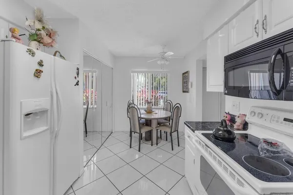 $144,000 | 7301 Amberly Lane, Unit 101, Delray Beach, FL 33446