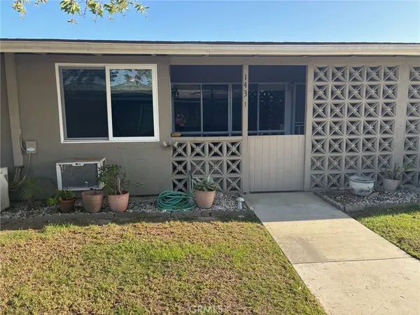 $240,000 | 13390 Fairfield Lane, Seal Beach, CA 90740