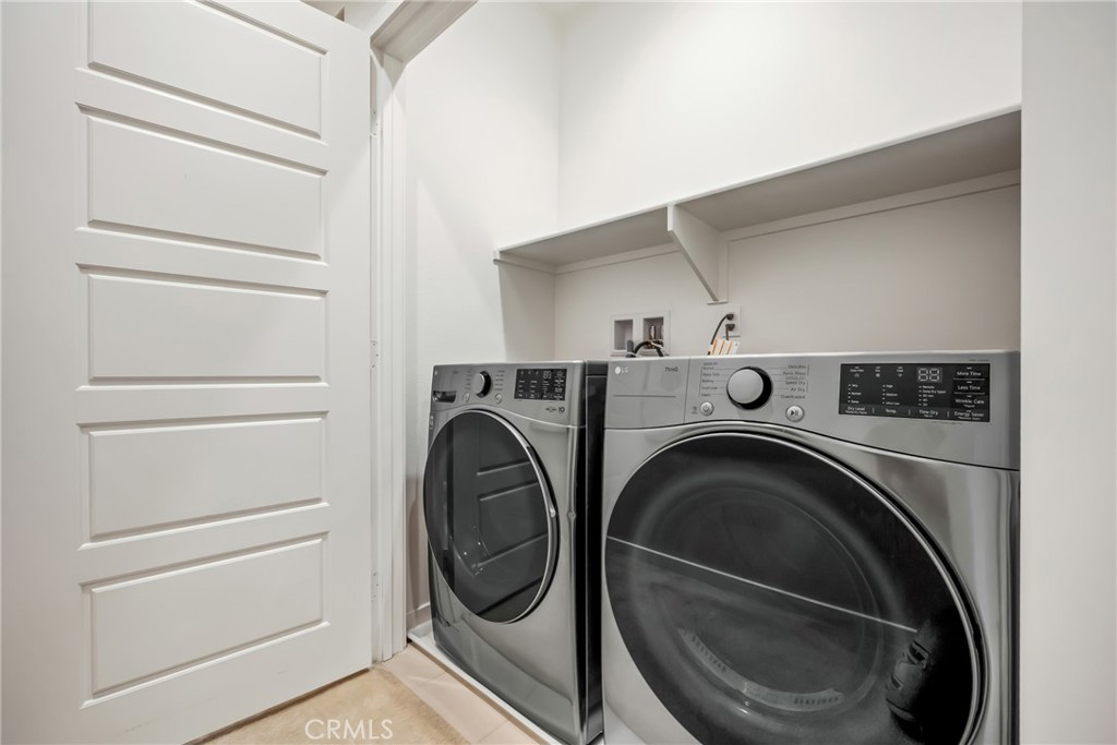 181 Magnet Irvine, CA 92618 - Photo 42 of 45 a utility room with dryer and washer