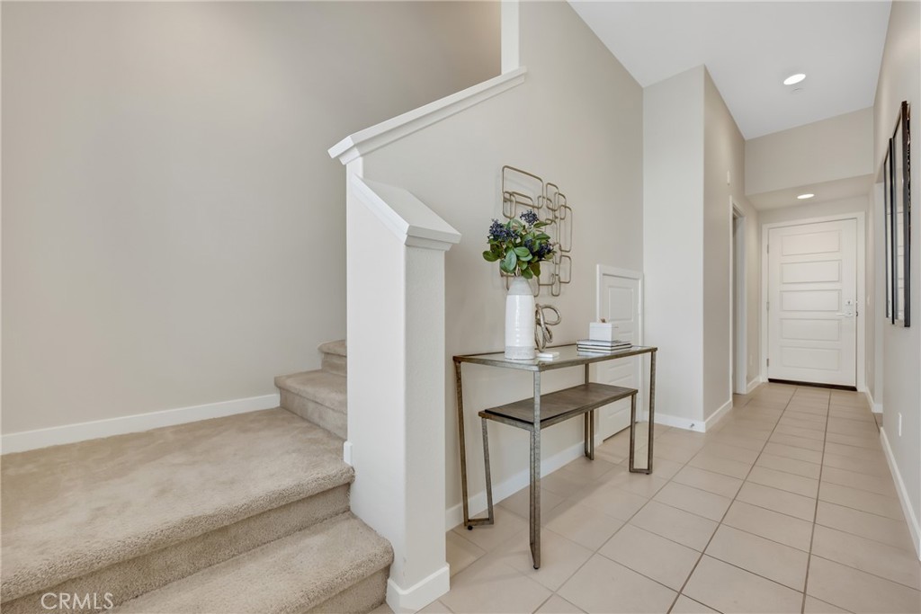 181 Magnet Irvine, CA 92618 - Photo 5 of 45 a view of a room with table and chair