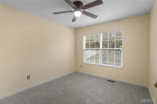 $329,900 | 2052 Waybridge Lane, Fenton, MO 63026