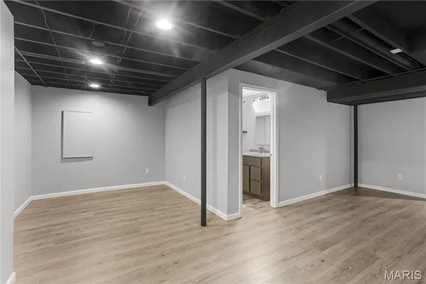 $329,900 | 2052 Waybridge Lane, Fenton, MO 63026