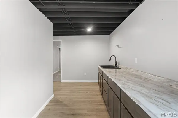 $329,900 | 2052 Waybridge Lane, Fenton, MO 63026