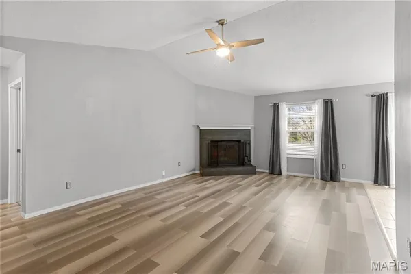 $329,900 | 2052 Waybridge Lane, Fenton, MO 63026