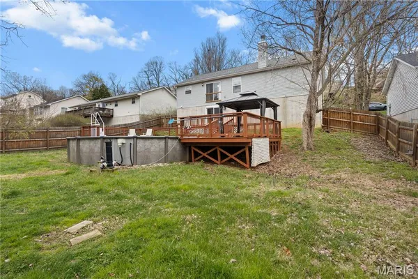 $329,900 | 2052 Waybridge Lane, Fenton, MO 63026