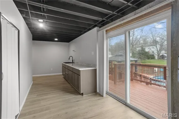 $329,900 | 2052 Waybridge Lane, Fenton, MO 63026