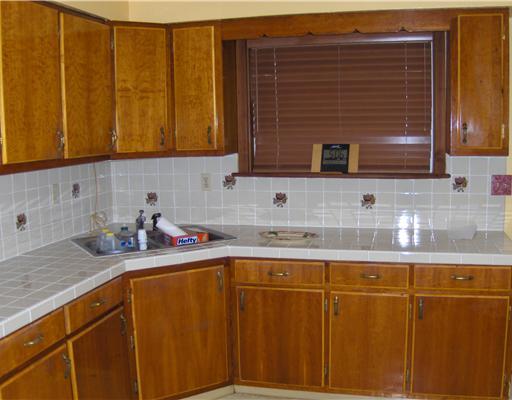 578 Cedar Grove Road Burgettstown, PA 15021 - Photo 3 of 8 Kitchen.