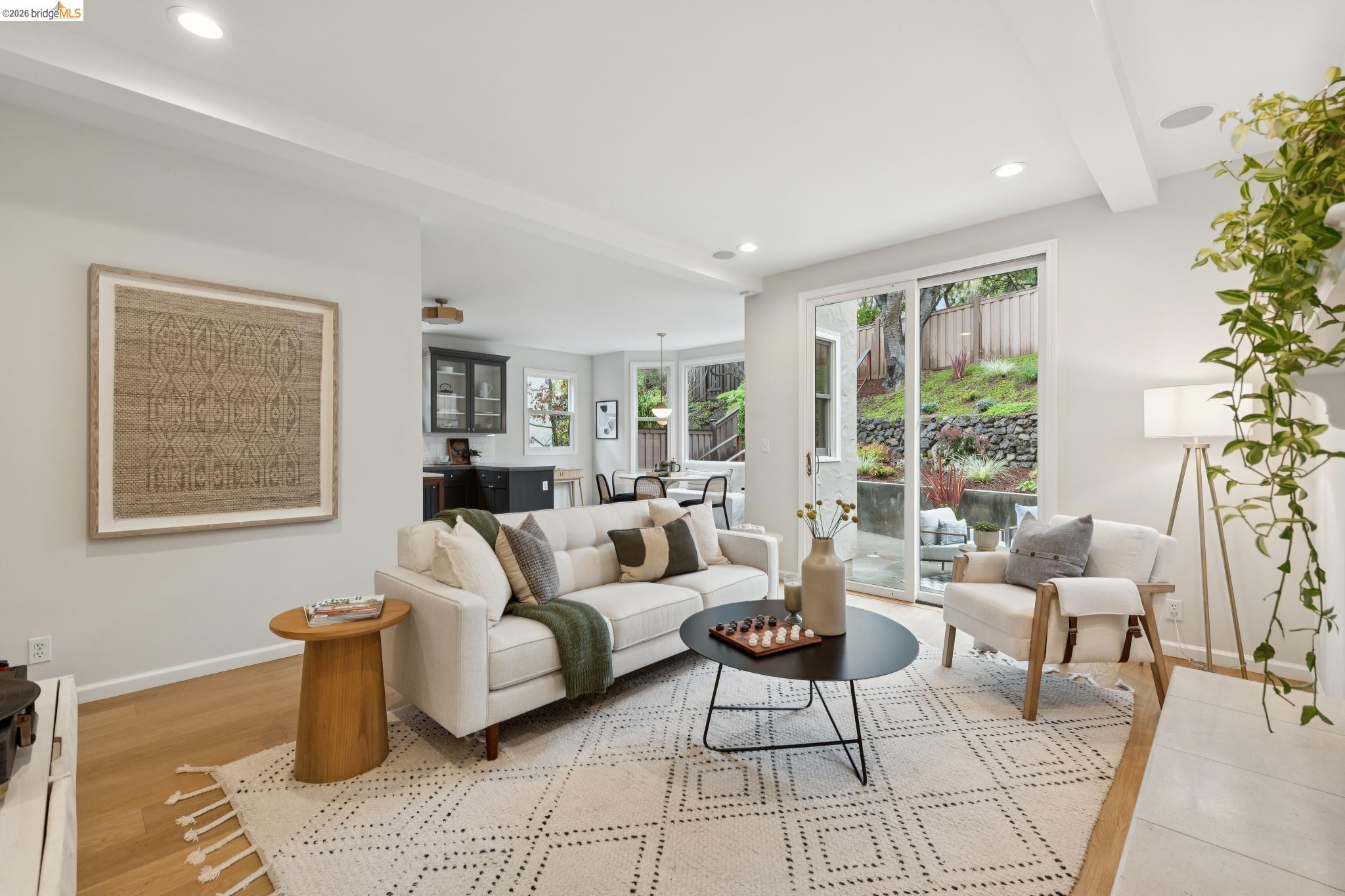 287 Cross Road Oakland, CA 94618 - Photo 11 of 56