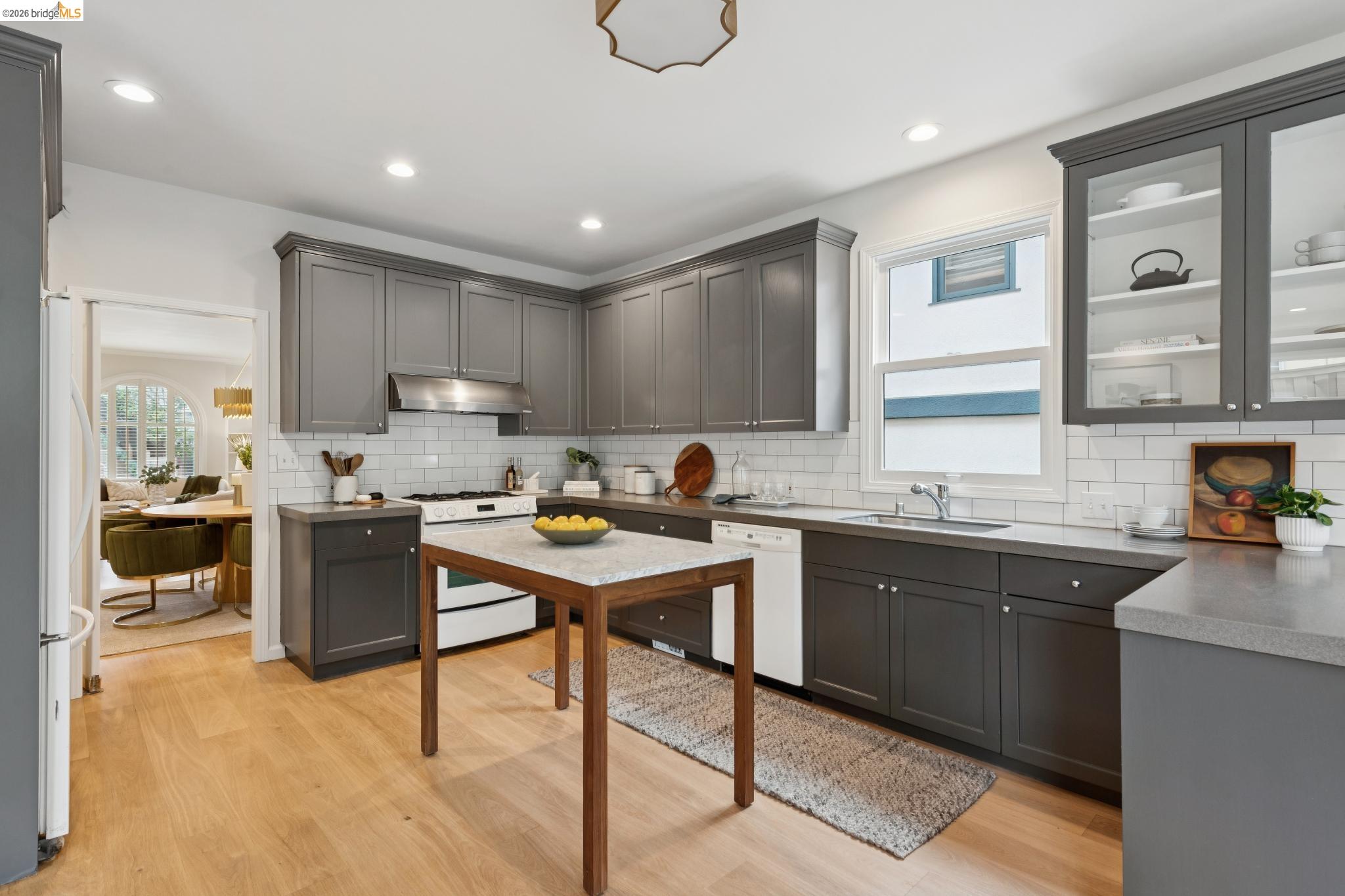 287 Cross Road Oakland, CA 94618 - Photo 24 of 56