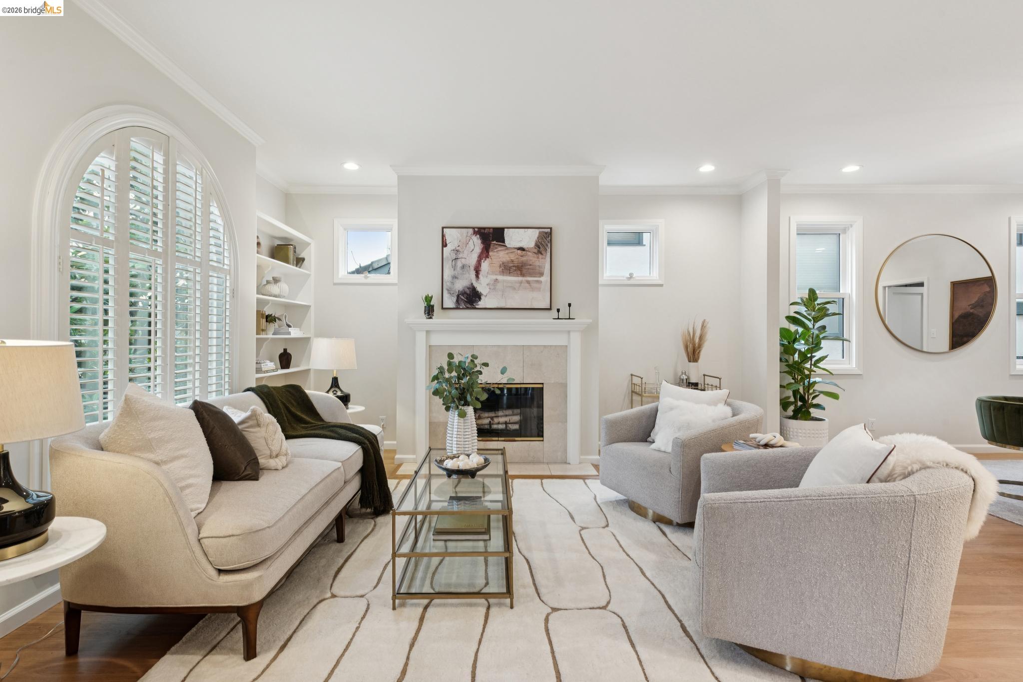 287 Cross Road Oakland, CA 94618 - Photo 4 of 56