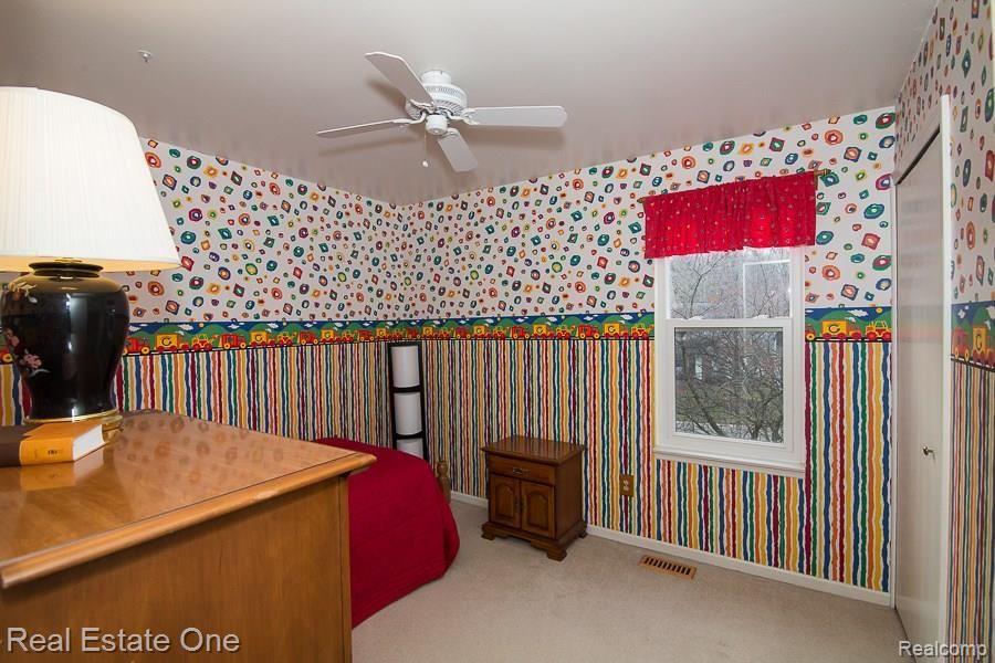 2284 North Fairview Lane Rochester, MI 48306 - Photo 17 of 21 _OL_5550_w013.jpg