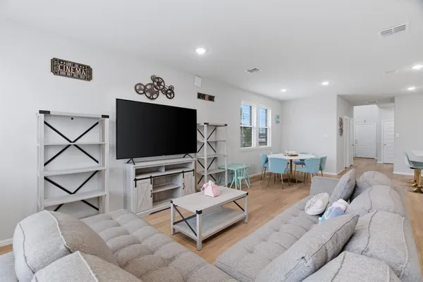 $365,000 | 2124 Colt Court, Seagoville, TX 75159