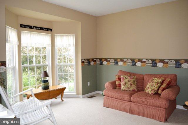 7465 Seneca Ridge Drive York, PA 17403 - Photo 8 of 32 Gallery Image 8