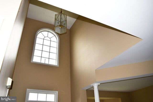 7465 Seneca Ridge Drive York, PA 17403 - Photo 10 of 32 Gallery Image 10