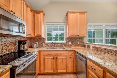 $575,000 | 18609 Venture Drive, Point Venture, TX 78645