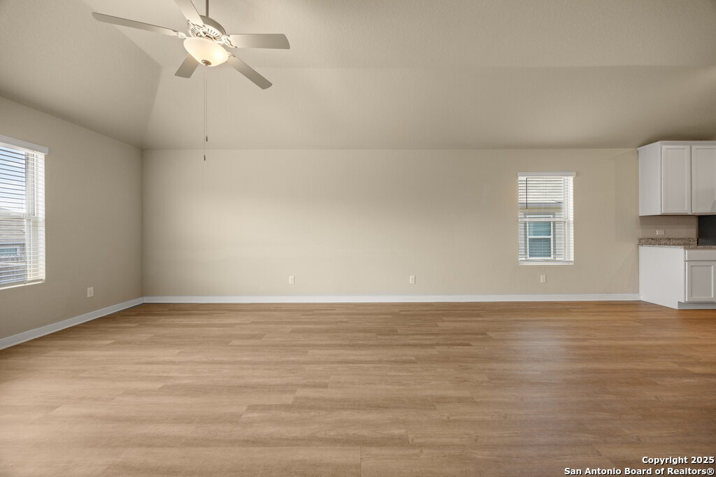 10708 Rosalina Loop Converse, TX 78109 - Photo 12 of 30