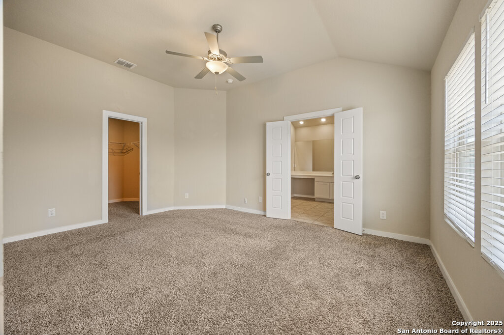 10708 Rosalina Loop Converse, TX 78109 - Photo 15 of 30