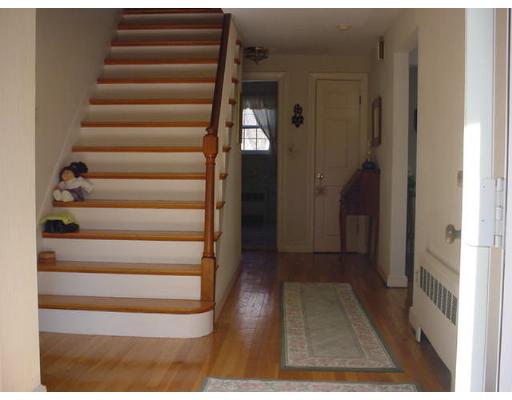 119 Barrett Street Needham, MA 02492 - Photo 5 of 12