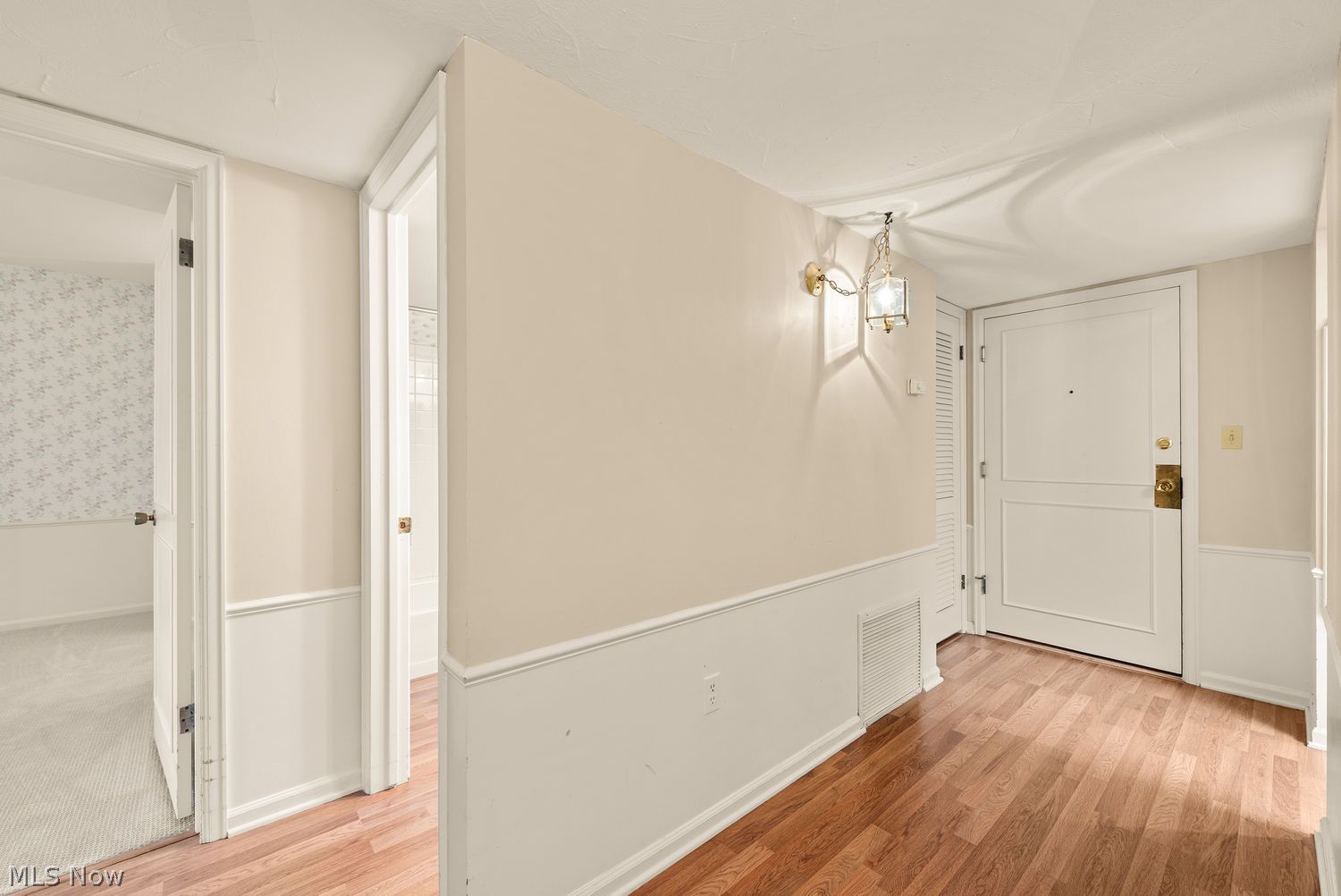 22701 Center Ridge Road, Unit 314 Rocky River, OH 44116 - Photo 6 of 30