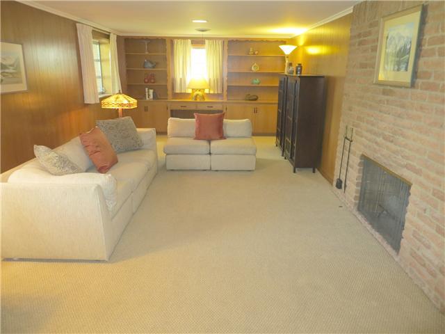 1585 Kirkley Road Columbus, OH 43221 - Photo 11 of 25