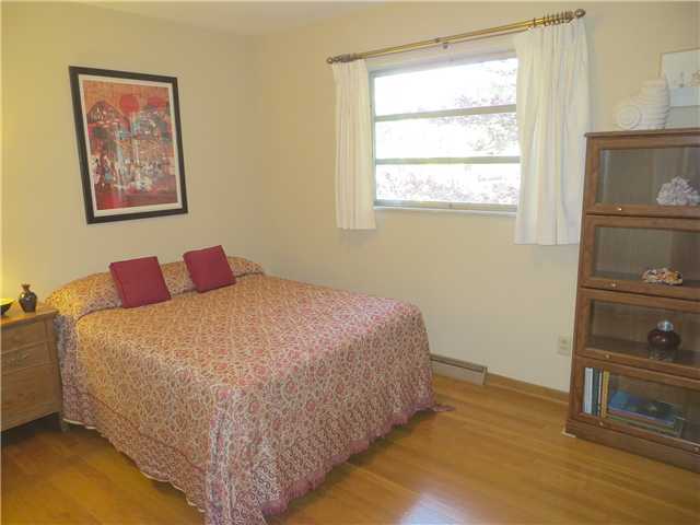 1585 Kirkley Road Columbus, OH 43221 - Photo 14 of 25