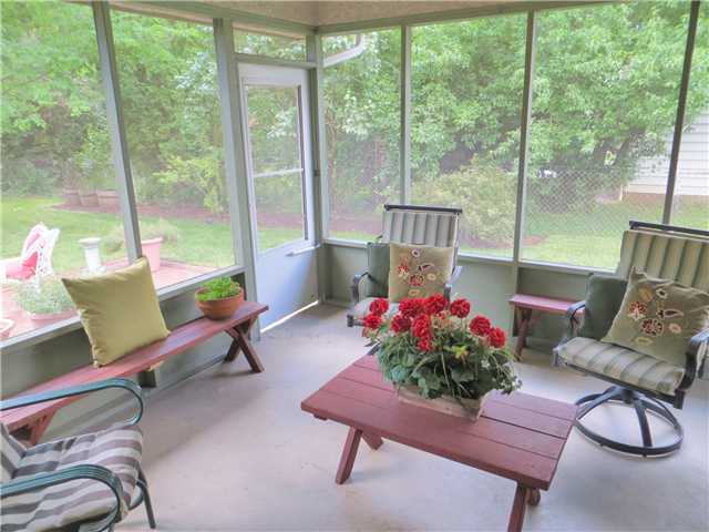1585 Kirkley Road Columbus, OH 43221 - Photo 15 of 25