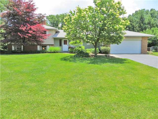1585 Kirkley Road Columbus, OH 43221 - Photo 2 of 25