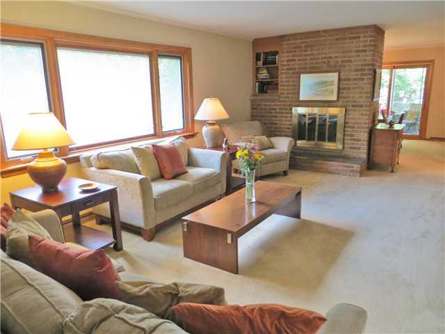 1585 Kirkley Road Columbus, OH 43221 - Photo 6 of 25