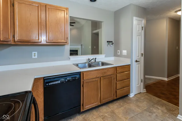 $2,295 | 10768 Belair Drive, Indianapolis, IN 46280