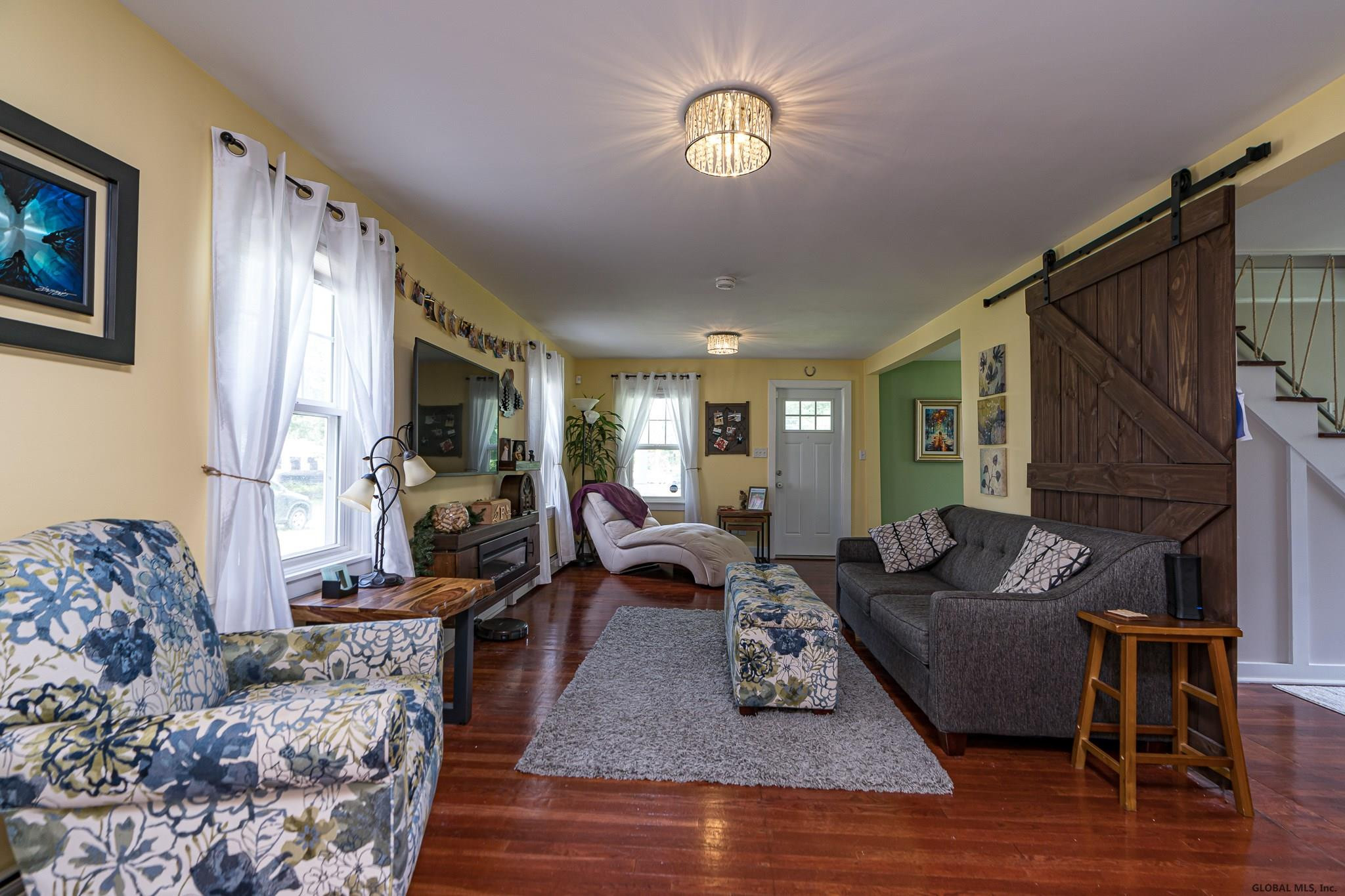 608 Rte 9W Bethlehem, NY 12077 - Photo 3 of 30 Photo 3