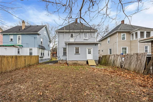 $149,900 | 320 Rosewood Terrace, Rochester, NY 14609