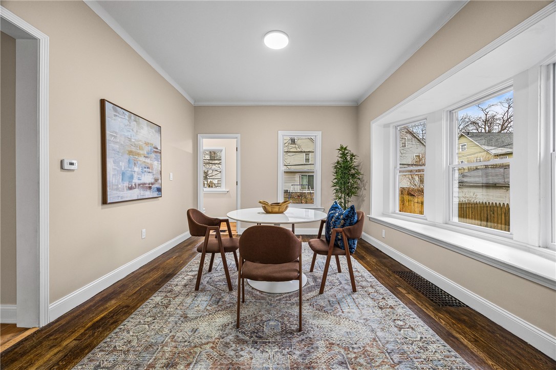 320 Rosewood Terrace Rochester, NY 14609 - Photo 8 of 29 Expansive Dining Room with Bay Window